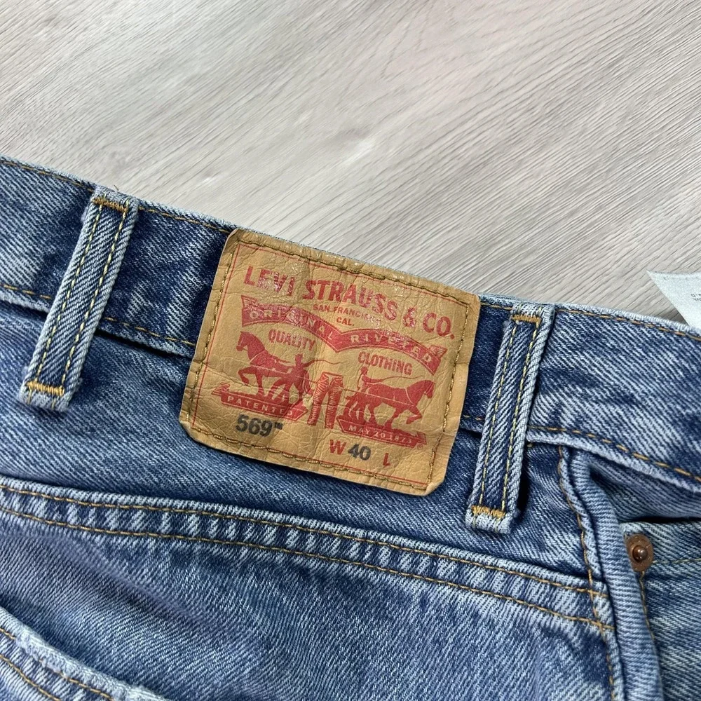 Levis 569 Denim‎ Shorts Mens 40 Blue Loose Fit Zip Fly 5 Pocket Long Jorts Baggy